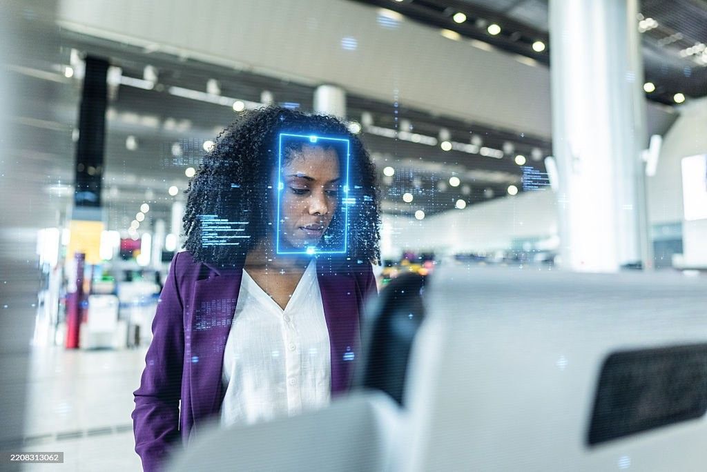 La biometría y la digitalización están revolucionando los viajes aéreos en 2026, haciendo los aeropuertos más rápidos, seguros y sin contacto.